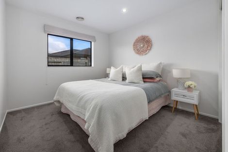 Photo of property in 10 Taranui Way, Paraparaumu Beach, Paraparaumu, 5032