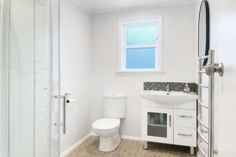 Photo of property in 31 Pinehaven Road, Pinehaven, Upper Hutt, 5019