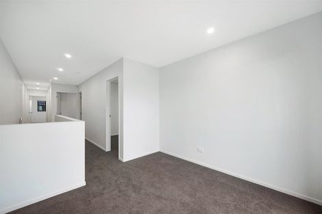 Photo of property in 8 Arapapa Road, Papakura, 2110