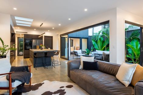 Photo of property in 285a Beach Road, Campbells Bay, Auckland, 0630