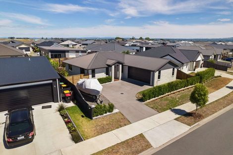 Photo of property in 26 Harding Drive, Papamoa Beach, Papamoa, 3118