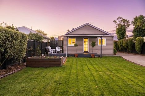 Photo of property in 12 Dunn Street, Somerfield, Christchurch, 8024