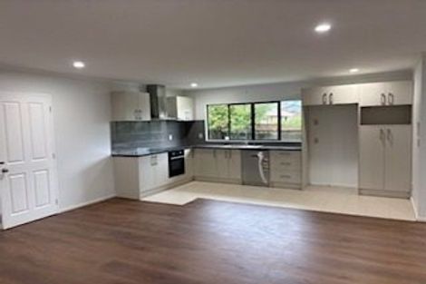 Photo of property in 3/17 Neta Grove, Henderson, Auckland, 0612