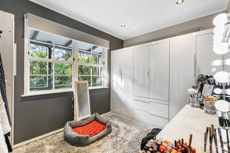 Photo of property in 19 Laser Place, Bayview, Auckland, 0629