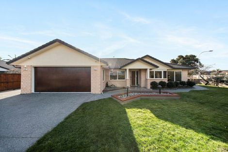 Photo of property in 2 Aranui Drive, Papamoa Beach, Papamoa, 3118