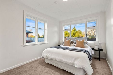 Photo of property in 51 Liverton Crescent, Bishopdale, Christchurch, 8053