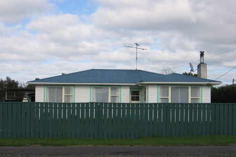 Photo of property in 70 Brandon Street, Featherston, 5710