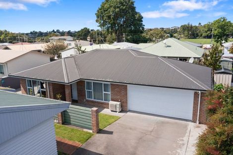 Photo of property in 61c Queen Road, Bellevue, Tauranga, 3110