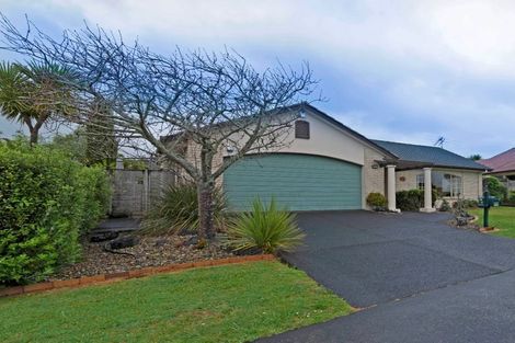 Photo of property in 26 Hillwell Drive, Henderson, Auckland, 0612