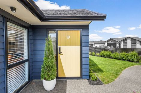 Photo of property in 19 Faber Place, Rototuna North, Hamilton, 3210