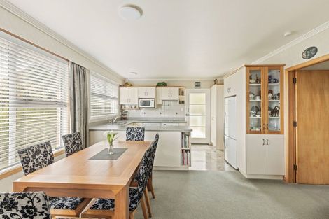 Photo of property in 71 Clawton Street, Westown, New Plymouth, 4310