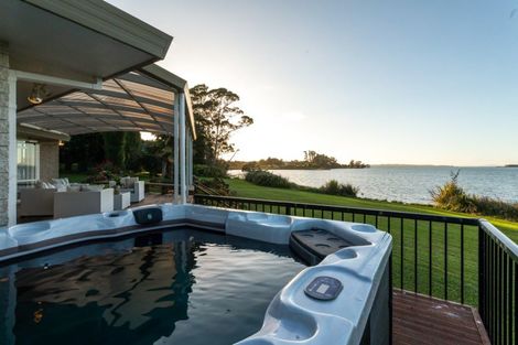 Photo of property in 204e Beach Road, Katikati, 3178