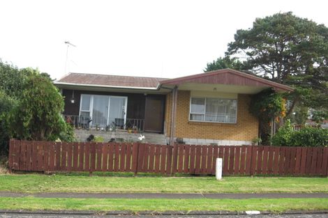 Photo of property in 1a Chesley Place, Half Moon Bay, Auckland, 2012