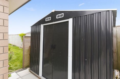 Photo of property in 4 Hawera Avenue, Levin, 5510