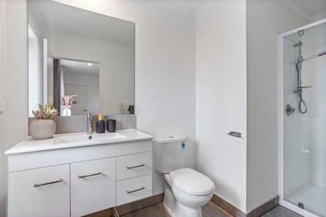 Photo of property in 32 Accolage Boulevard, Kumeu, 0810