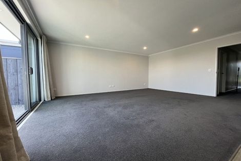 Photo of property in 34 William Dawson Crescent, Wigram, Christchurch, 8025