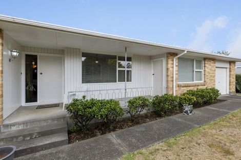 Photo of property in 3 Climie Crescent, Hawera, 4610