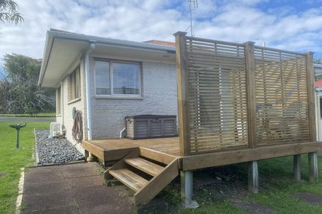 Photo of property in 1/11 Tainui Street, Torbay, Auckland, 0630