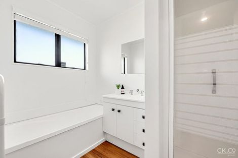 Photo of property in 13a Fairfield Avenue, Fairfield, Lower Hutt, 5011