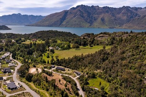 Photo of property in 19 Haast Eagle Road, Mount Creighton, 9371