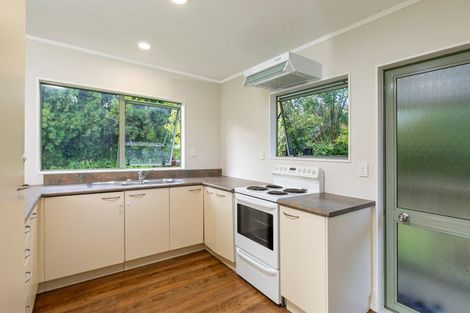 Photo of property in 101 Old Railway Road, Kumeu, 0892
