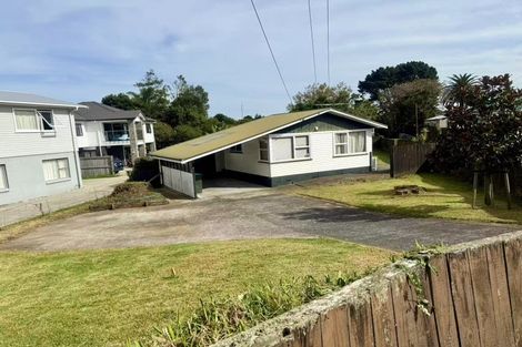 Photo of property in 12 Moemoea Avenue, Kumeu, 0810