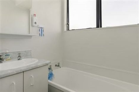 Photo of property in 22 Janese Place, Weymouth, Auckland, 2103