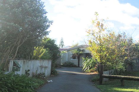 Photo of property in 5 Larch Grove, Paraparaumu, 5032
