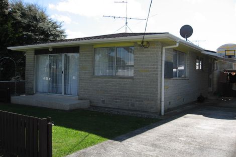 Photo of property in 4/13 Saint Ronans Avenue, Waterloo, Lower Hutt, 5011