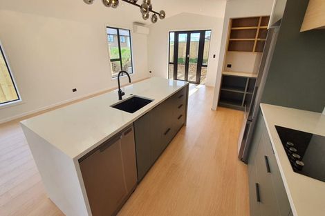 Photo of property in 25 Palm Drive, Whitianga, 3510