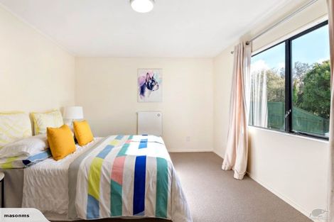 Photo of property in 2/106 Seymour Road, Sunnyvale, Auckland, 0612