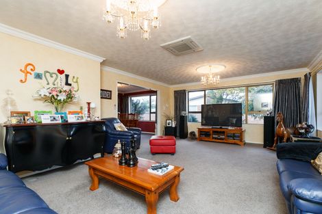 Photo of property in 1 Ngahere Court, Awapuni, Palmerston North, 4412