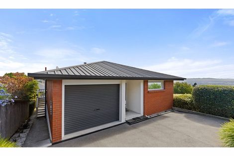 Photo of property in 118 Dyers Pass Road, Cashmere, Christchurch, 8022