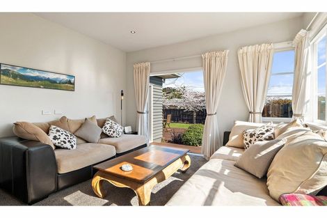 Photo of property in 1/58 Wilsons Road, Saint Martins, Christchurch, 8022