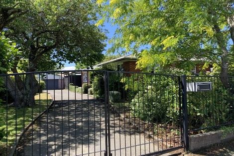 Photo of property in 10 Beatrice Place, Avonhead, Christchurch, 8042