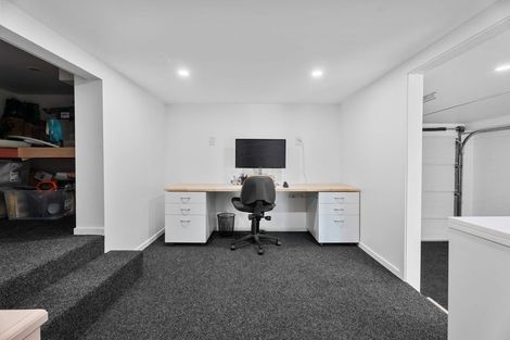 Photo of property in 1/181 Forrest Hill Road, Forrest Hill, Auckland, 0620