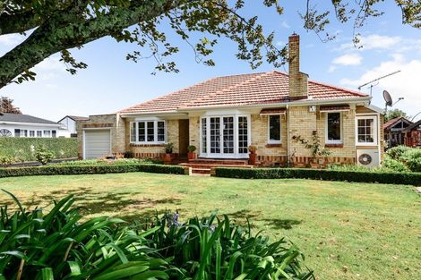 Photo of property in 37 Dalethorpe Avenue, Fairfield, Hamilton, 3214