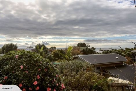 Photo of property in 22 Mcfarlane Street, Oakura, 4314