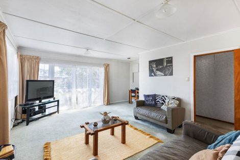 Photo of property in 521 Mangorei Road, Highlands Park, New Plymouth, 4312