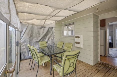 Photo of property in 26 Beauchamp Drive, Massey, Auckland, 0614