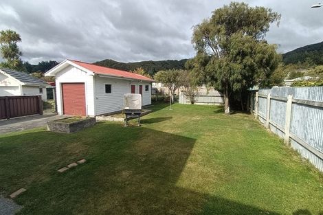 Photo of property in 73 Wainuiomata Road, Wainuiomata, Lower Hutt, 5014
