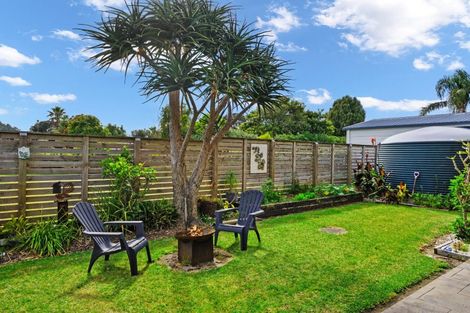 Photo of property in 4 Ringer Avenue, Matapouri, Whangarei, 0173