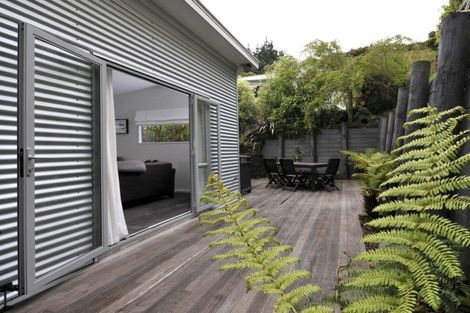 Photo of property in 21 Kopiko Way, Brooklyn, Wellington, 6021