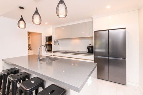 Photo of property in 5 Stratford Court, Fitzherbert, Palmerston North, 4410