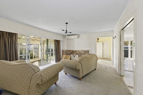 Photo of property in 4/5 Westminster Road, Wainuiomata, Lower Hutt, 5014