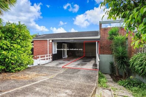 Photo of property in 2/20 Pemberton Avenue, Bayview, Auckland, 0629