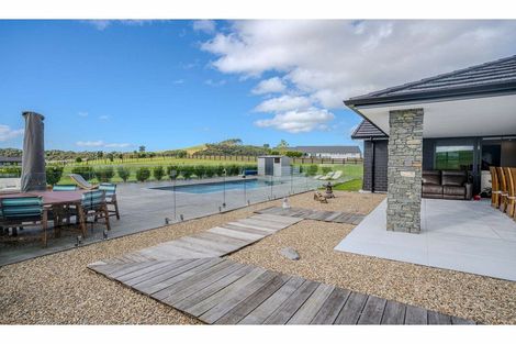 Photo of property in 1 Fernbird Grove, Kerikeri, 0294