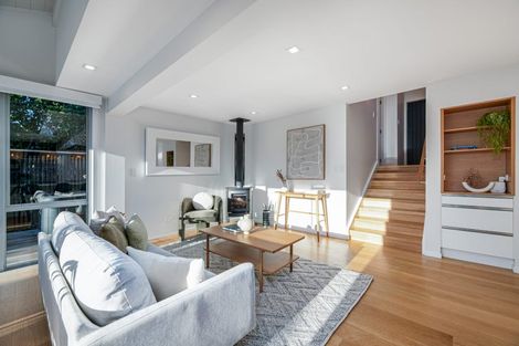 Photo of property in 22 Woodfern Crescent, Titirangi, Auckland, 0604