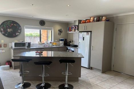 Photo of property in 6 Ramesh Place, Pukekohe, 2120
