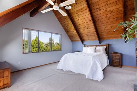 Photo of property in 12 Nettlingham Place, Te Puke, 3119